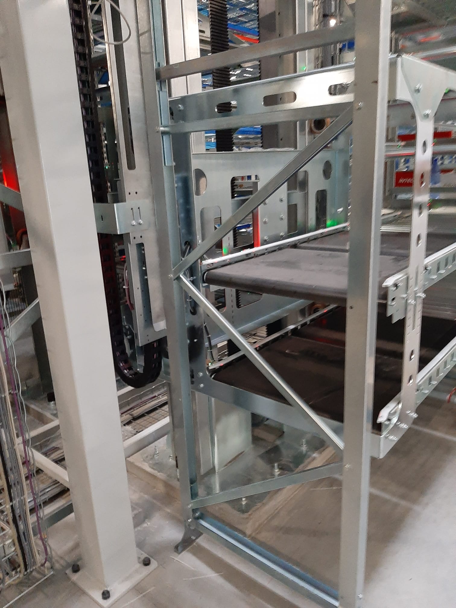 Montage und Transport von Industrieanlagen