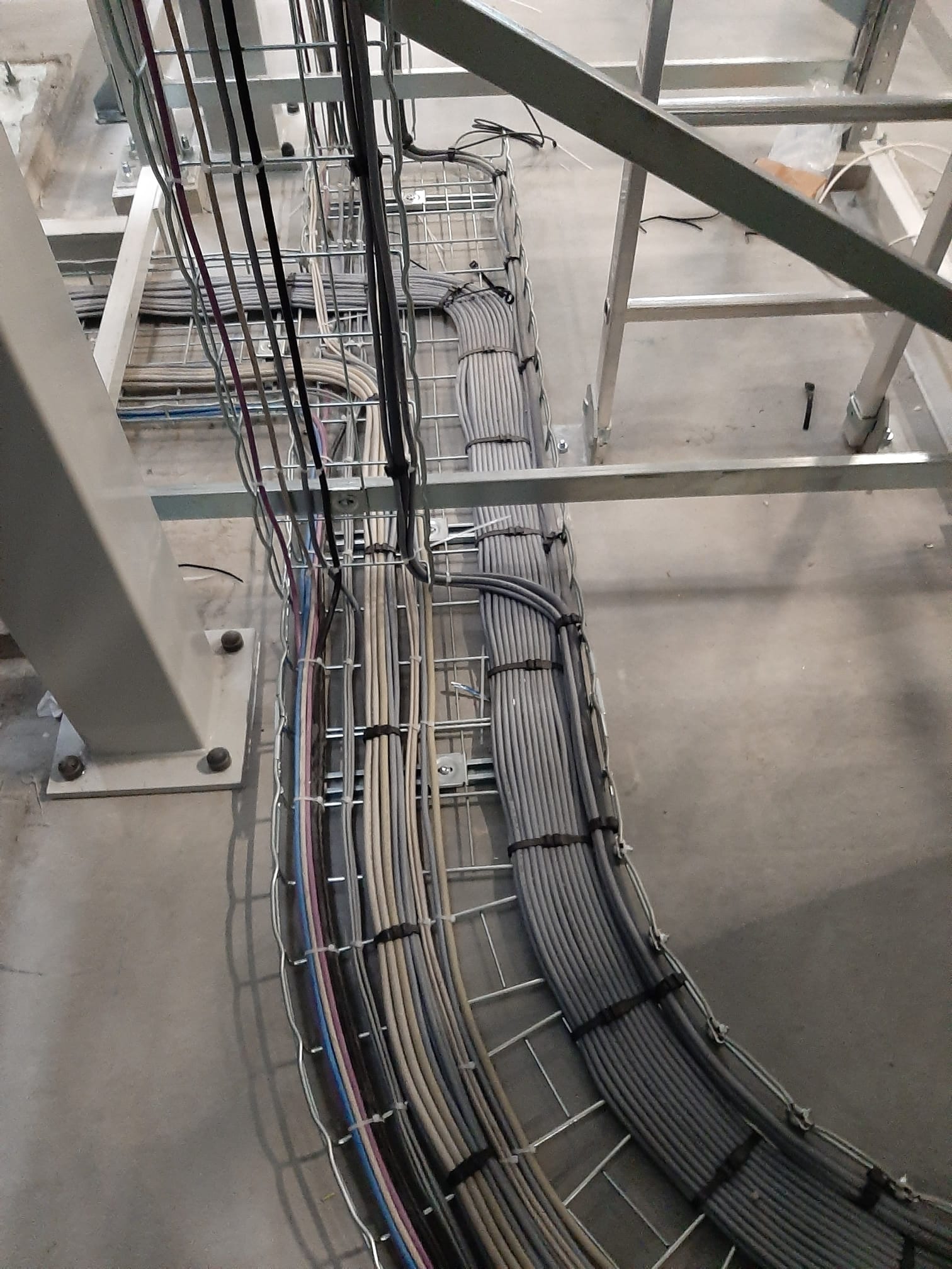 Montage und Transport von Industrieanlagen