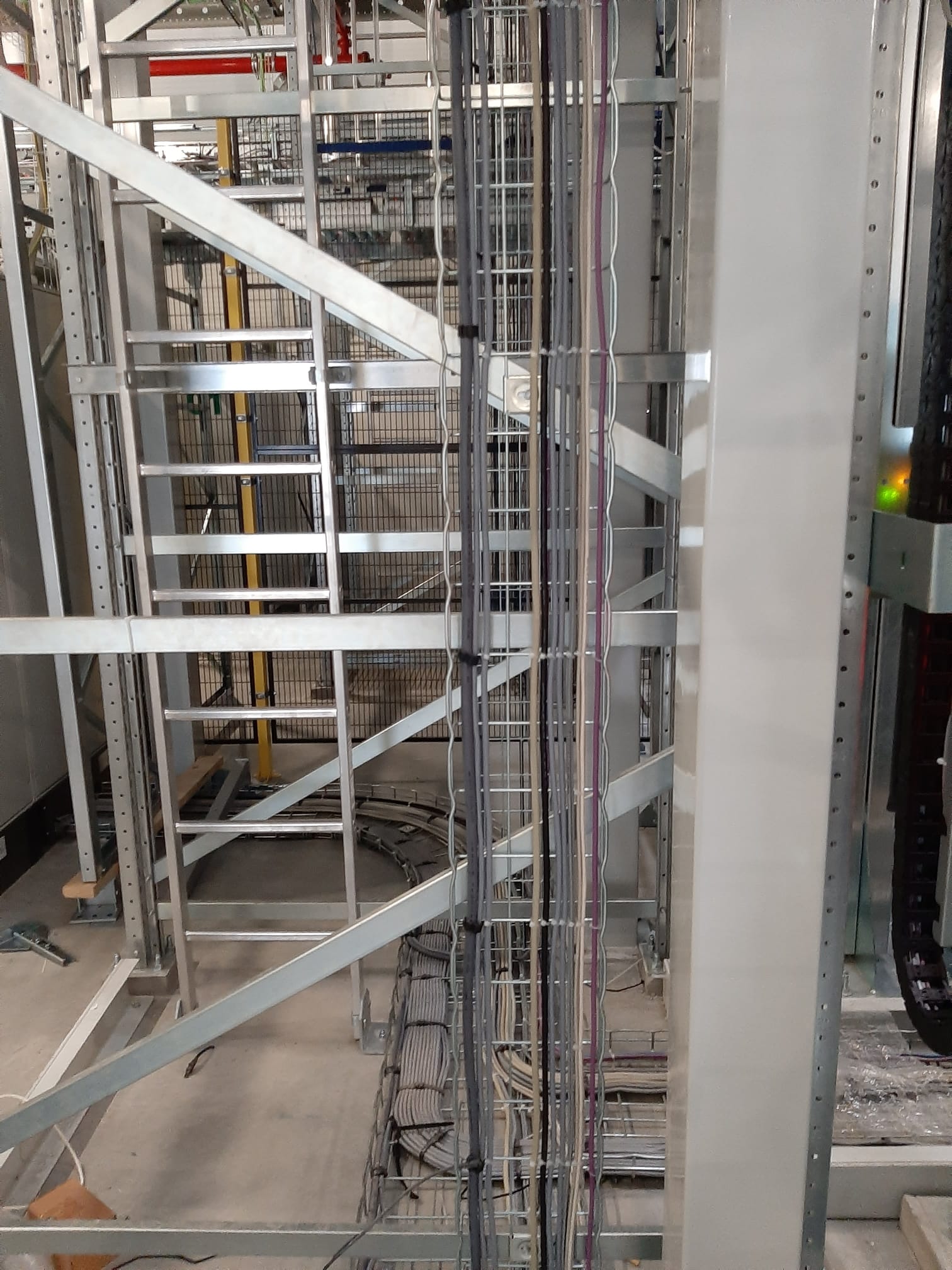 Montage und Transport von Industrieanlagen