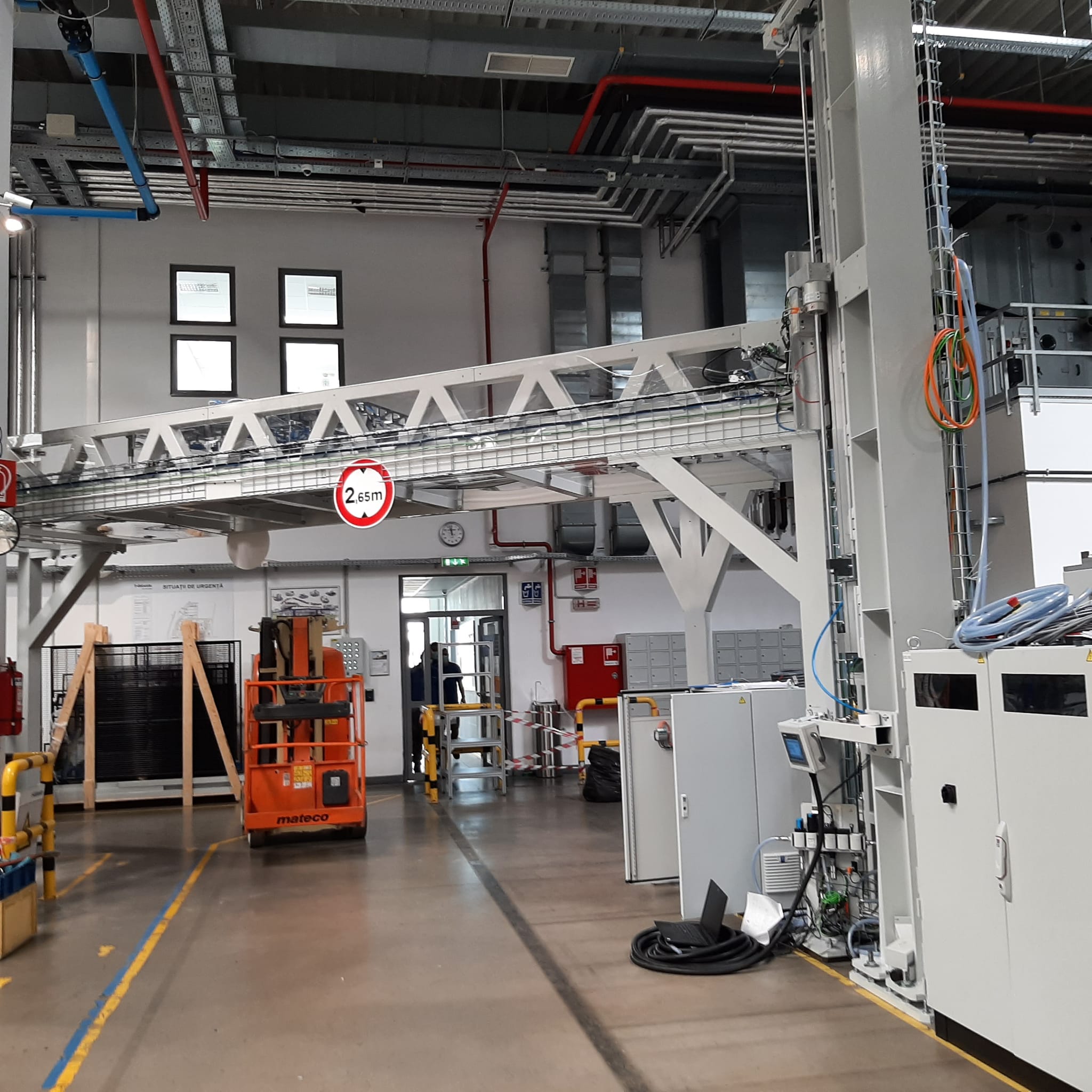 Montage und Demontage von Industriemaschinen