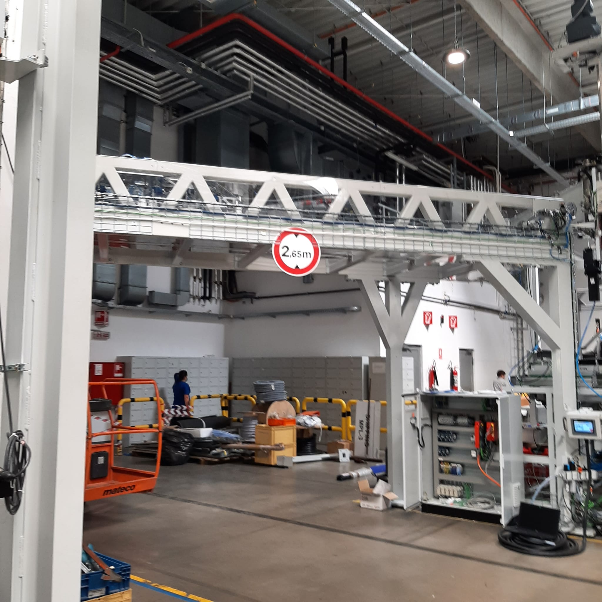 Montage und Demontage von Industriemaschinen