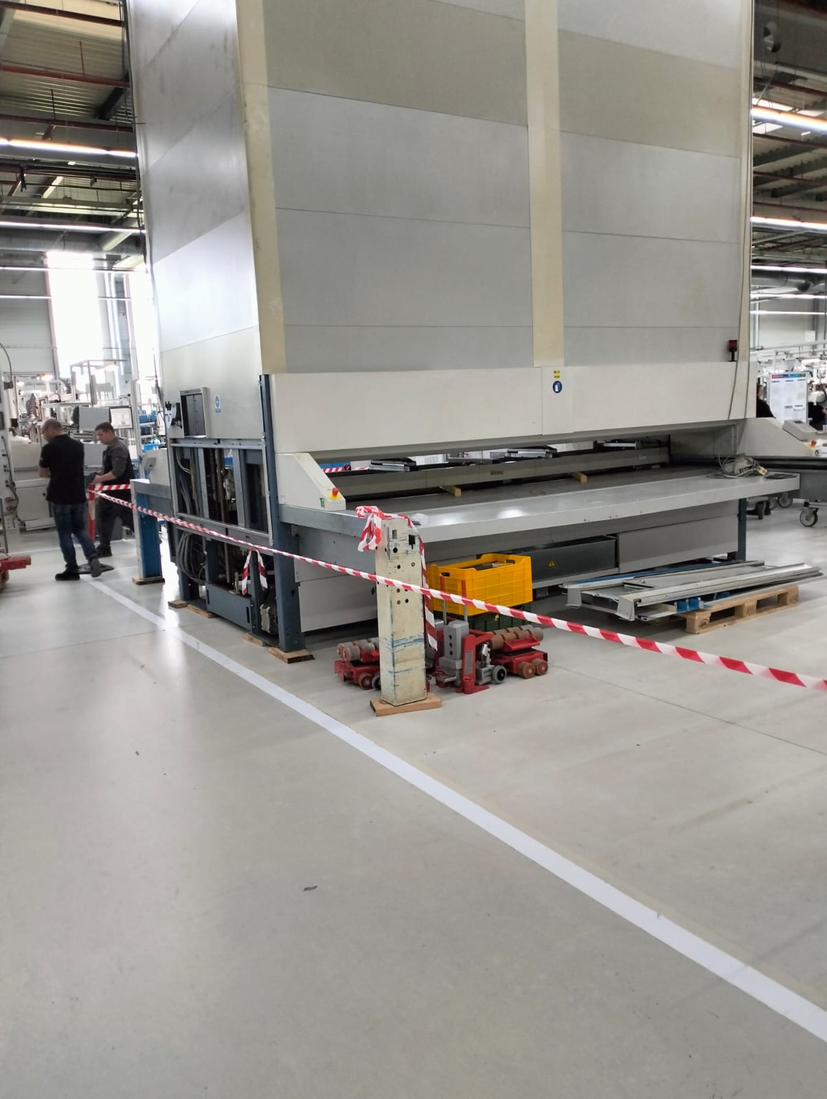 Verlagerung von Industriemaschinen