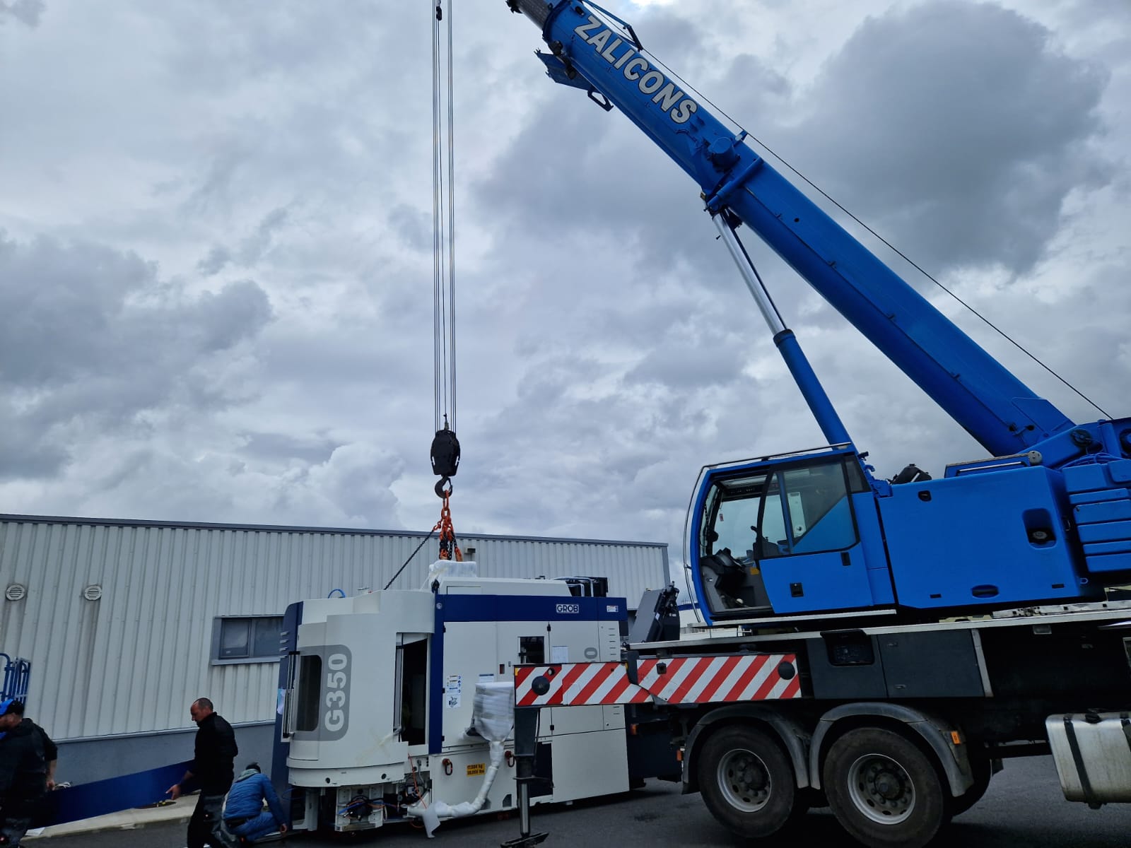 Verlagerung von Industriemaschinen